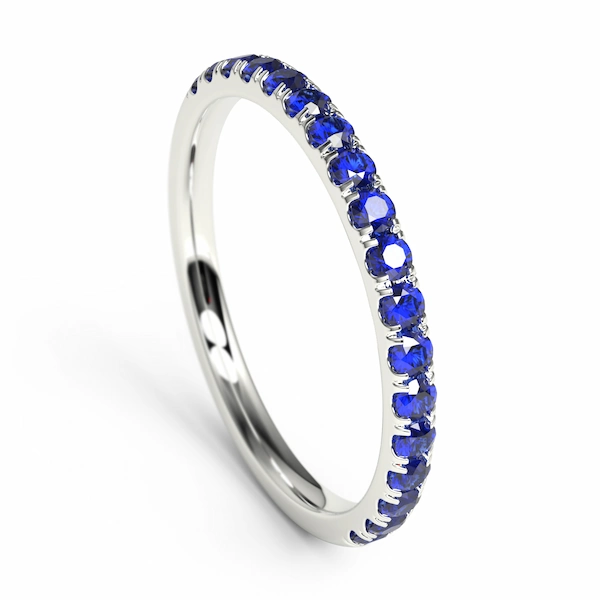 Cintillo en oro de 18k con zafiros o zircones azules Eternity Joyería - Anillos de compromiso y argollas de matrimonio en oro